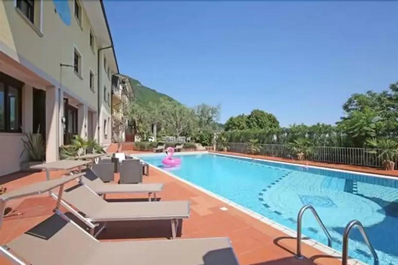 Blu Garda Hotel Salo Ngoại thất bức ảnh